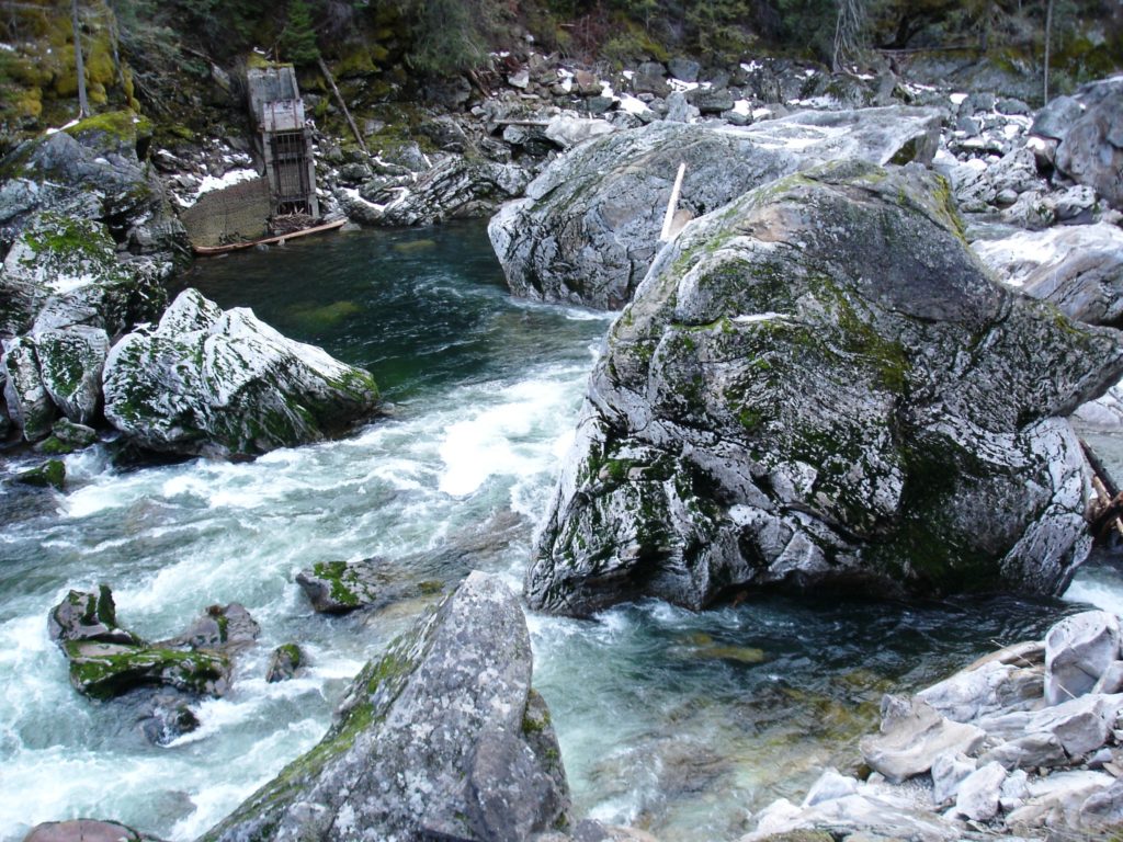 selway falls boulders