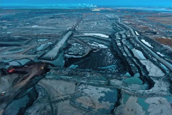 tar sands oil, Alberta, Canada
