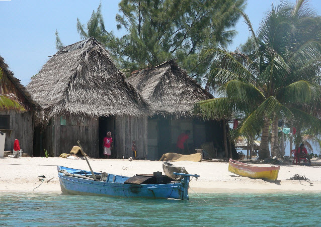 Garifuna Village - Trip Honduras Garinagu People of Catribbean Honduras