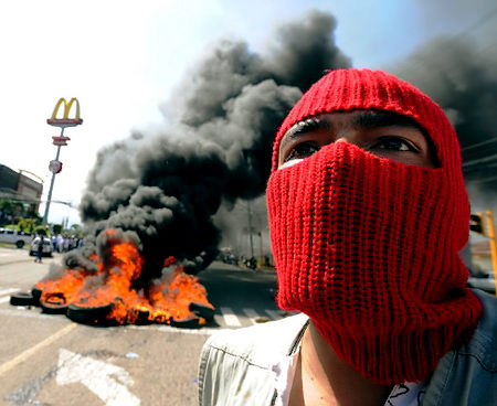Orlando Sierra - Protesting 2009 Honduras Coup Against Mel Zelaya Honduran coup 2009