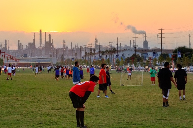 Wilmington Waterfront Park, Conoco Phillips Refinery